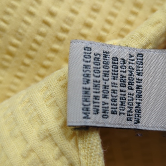 L.L. Bean Peruvian Cotton Long Sleeve Top MEDIUM Regular Yellow Key Hole Opening - Picture 10 of 14